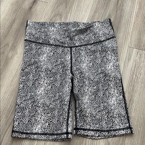 GAP Women's Monochrome Patterned Bike Shorts